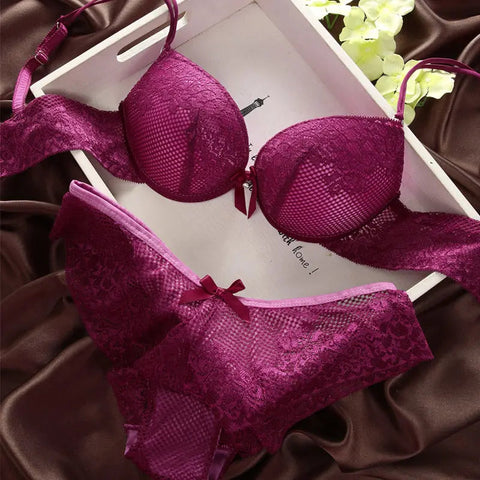 Luxurious Vintage Lace Push Up Bra Set ANB94