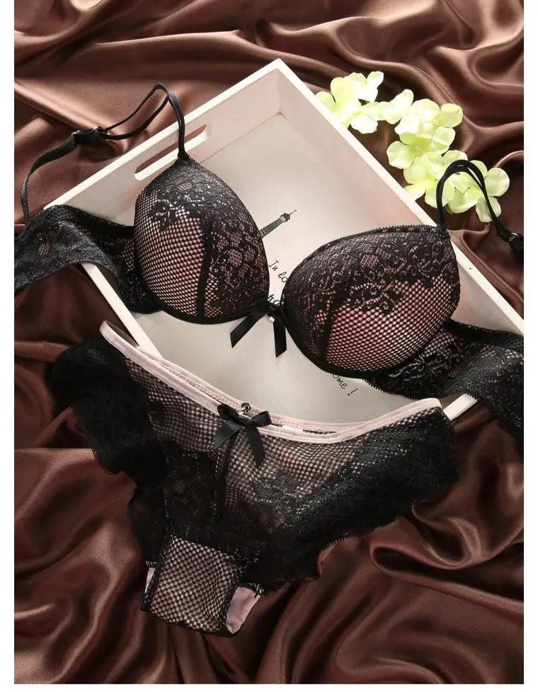 Luxurious Vintage Lace Push Up Bra Set ANB94
