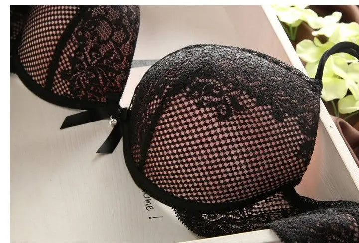 Luxurious Vintage Lace Push Up Bra Set ANB94